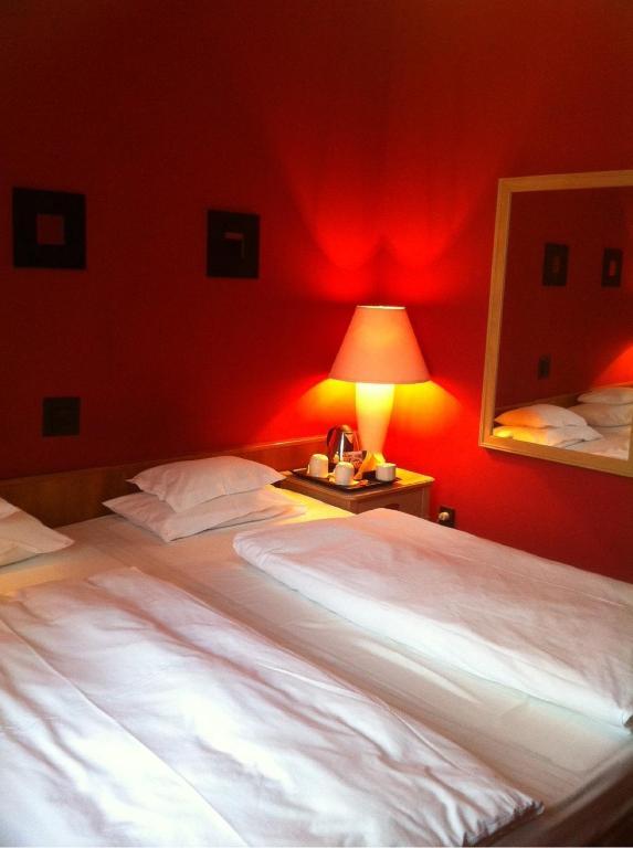 Hotel Omnibusz Budapeşte Dış mekan fotoğraf