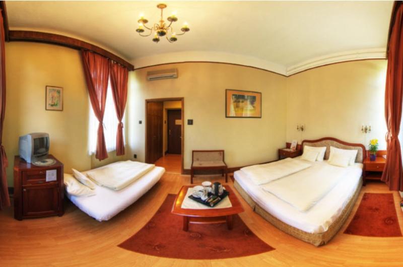 Hotel Omnibusz Budapeşte Dış mekan fotoğraf